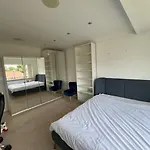 4 To 5 Bedroom Beautiful Holiday Home London Sleeps 8-Central Links